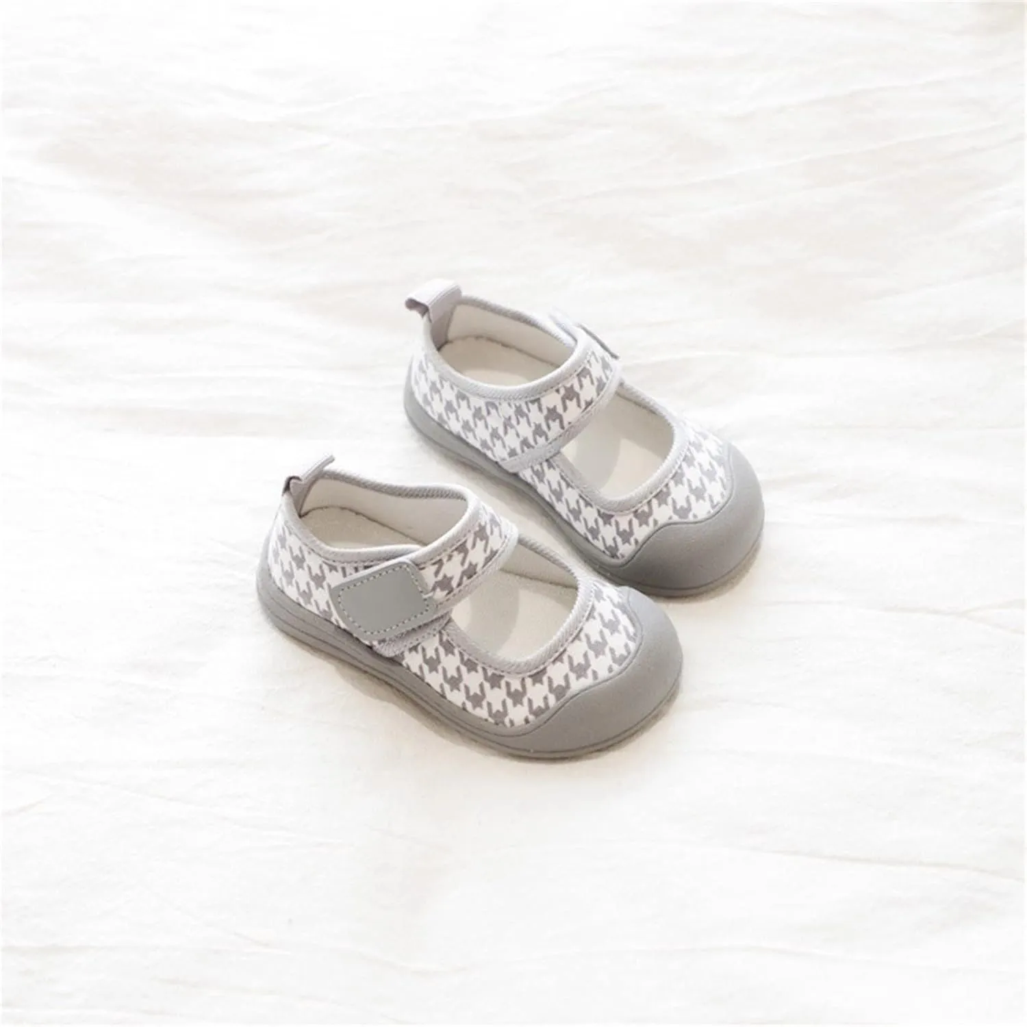 2025 Toddler Baby Girl Shoes Canvas Shoes Baotou Sandals Baby Soft Soles Non Slip Suitable For 2 To 11 Years