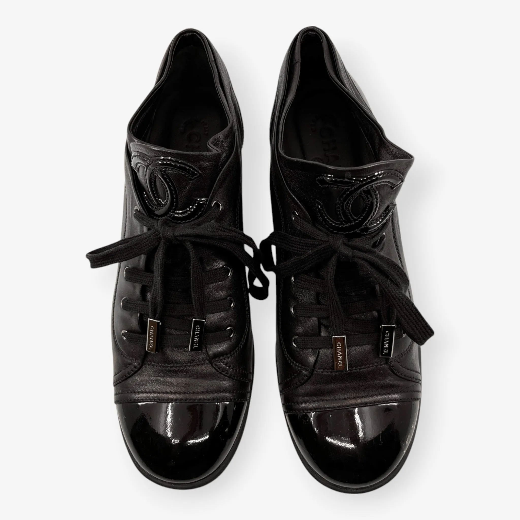 Chanel Black Patent and Leather CC Low Top Sneakers EU41 ~ AU10
