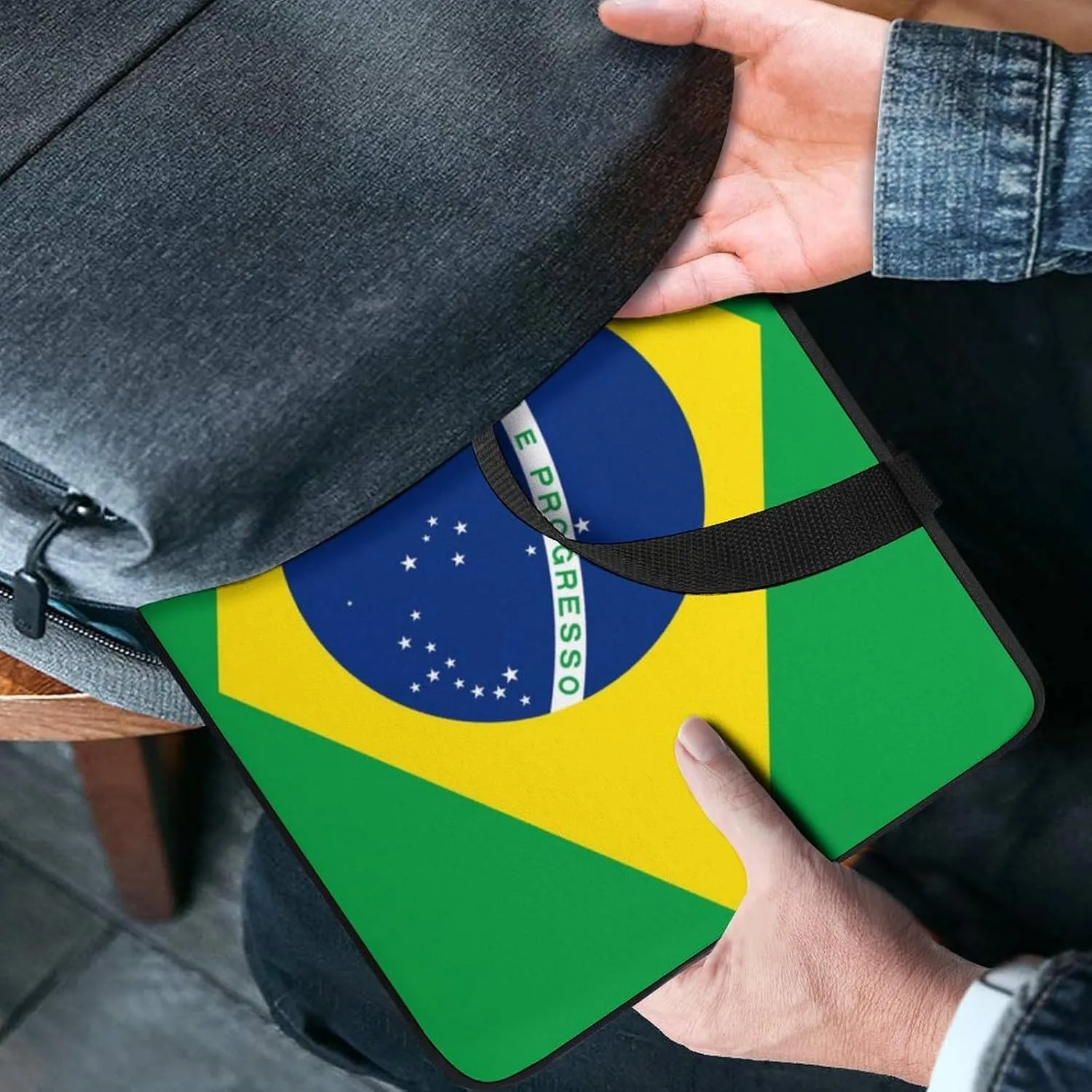 Comoros Flag Laptop Case 15-15.6 Inch, Durable Slim Sleeve with Handle for Notebook