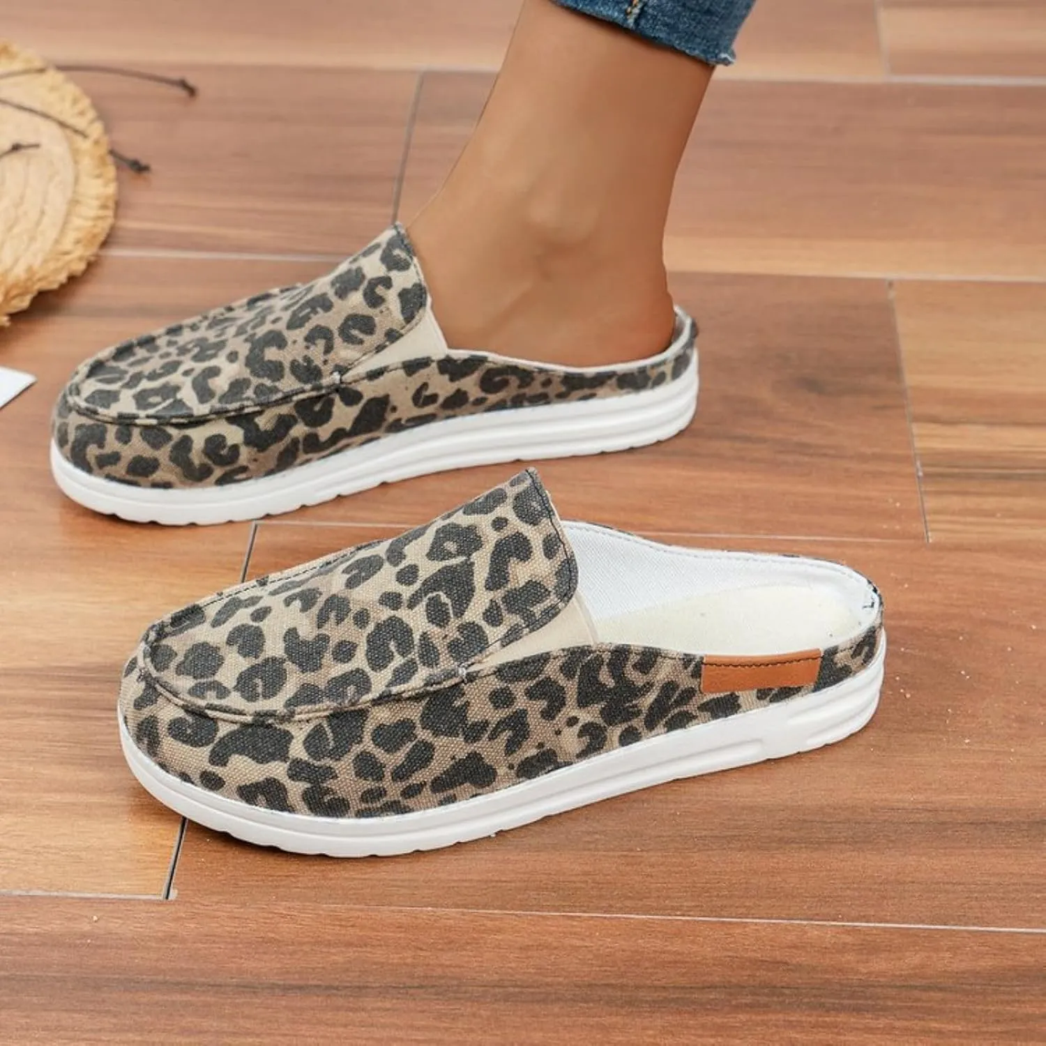 Cow Print Canvas Shoes for Women Closed Toe Slip On Flat Slippers Casual Comfortable Wide Width Print Sandals Breathable Lightweight Walking Mule Sneaker Loafer Going Out Outdoor Sports Loafers