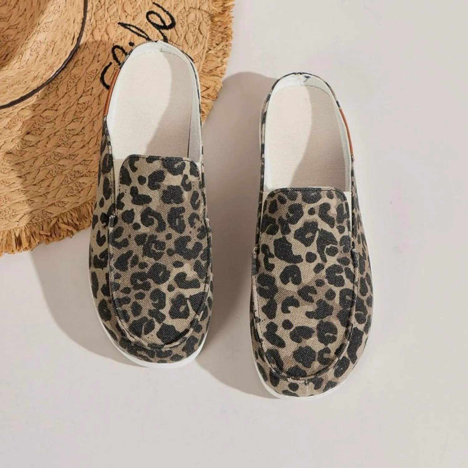 Cow Print Canvas Shoes for Women Closed Toe Slip On Flat Slippers Casual Comfortable Wide Width Print Sandals Breathable Lightweight Walking Mule Sneaker Loafer Going Out Outdoor Sports Loafers