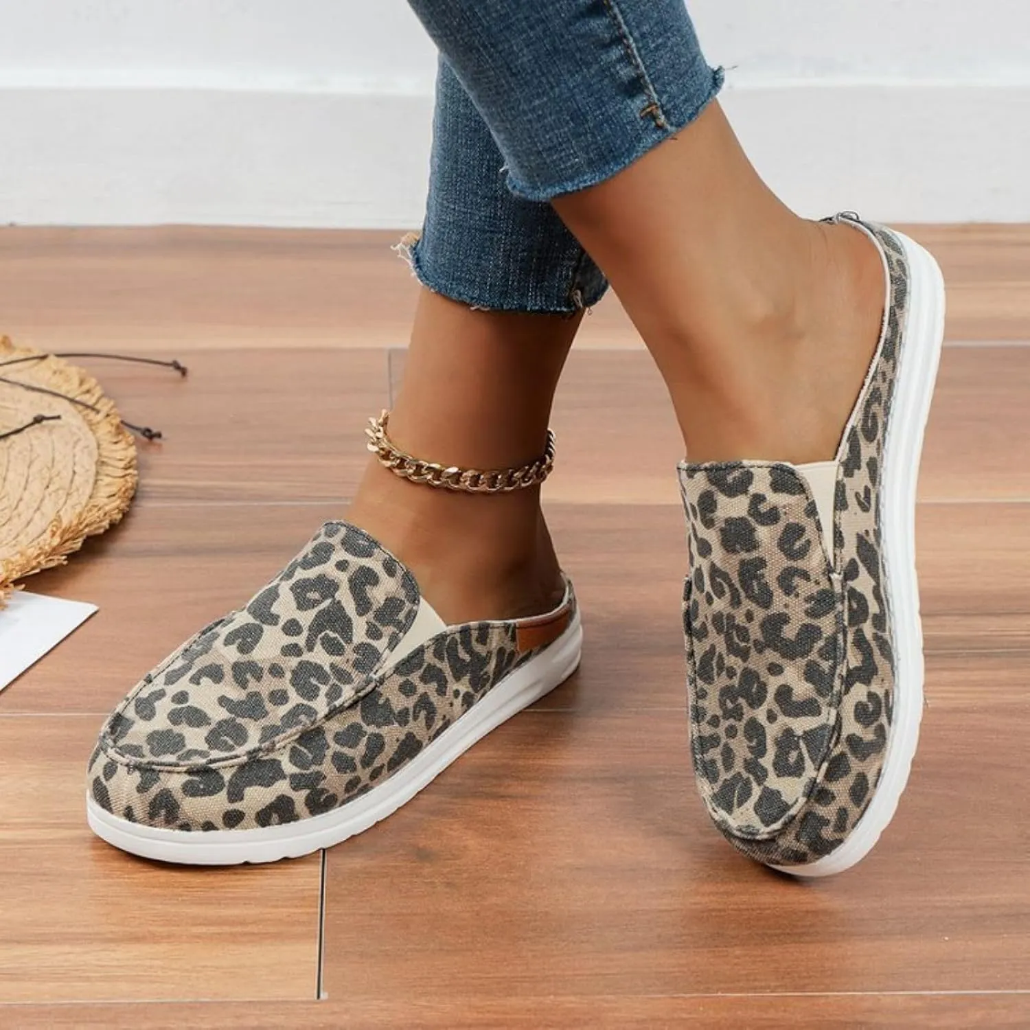 Cow Print Canvas Shoes for Women Closed Toe Slip On Flat Slippers Casual Comfortable Wide Width Print Sandals Breathable Lightweight Walking Mule Sneaker Loafer Going Out Outdoor Sports Loafers