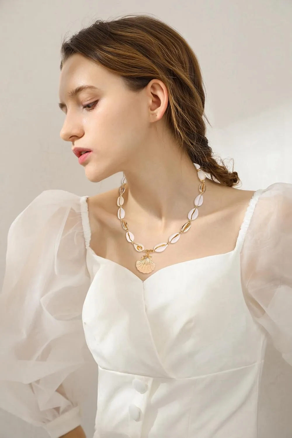 Firstmeet Boho Beach Shell Necklace Handmade Summer Conch Choker Vacation Gift for Women