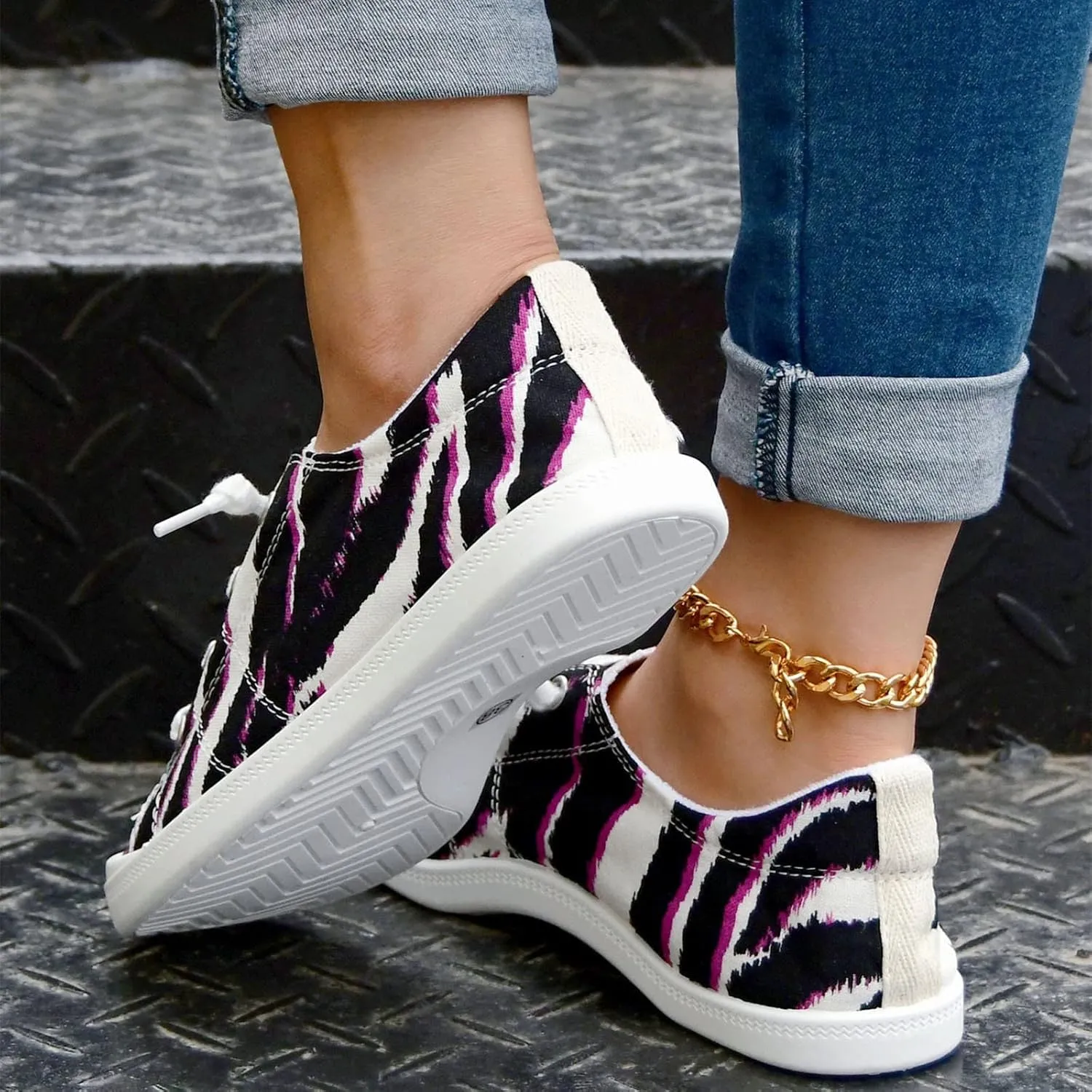 Hbeylia Womens Canvas Low Top Sneaker Casual Canvas Shoes Slip-On Flats Play Sneakers Lightweight Sport Walking Shoes Loafers for Women Girls Students