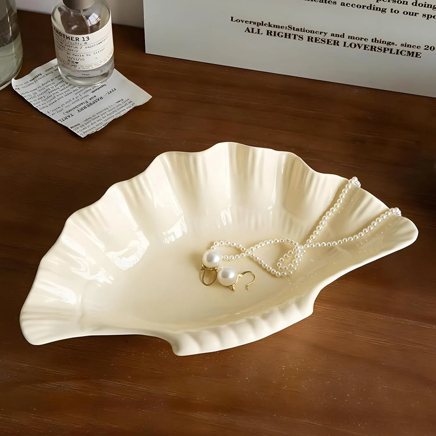Seashell Ceramic Decorative Bowl Trinket Dish Holder, Key Bowl Catch All for Beach Coastal Room Decor, Beachy Party Wedding Shell Decor (Crme)