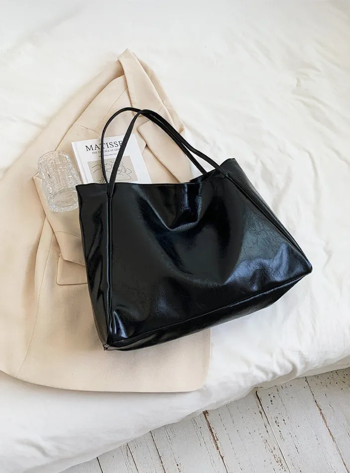 The Addison Oversized Shoulder Tote Bag