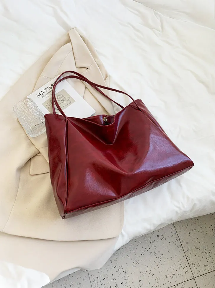 The Addison Oversized Shoulder Tote Bag