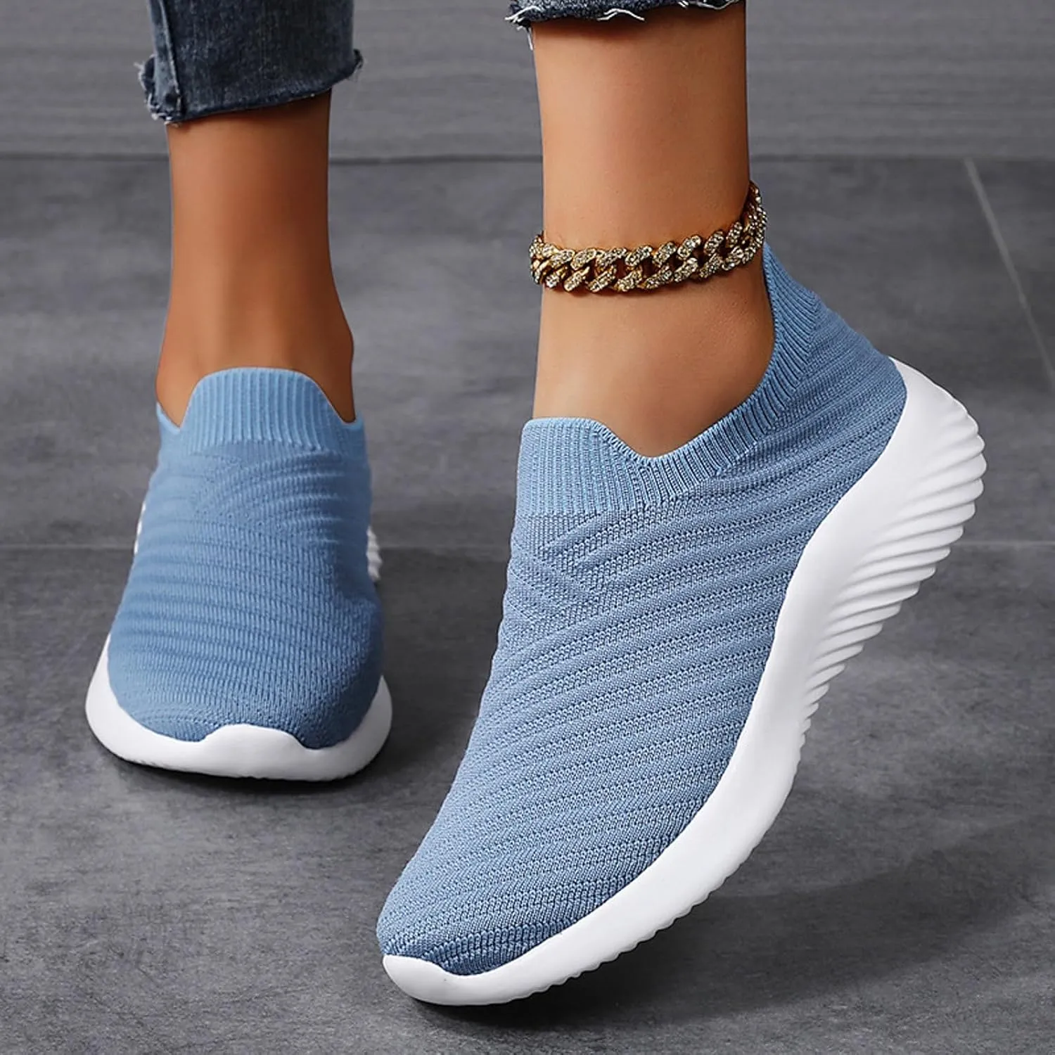 Walking Shoes Women Slip On Knit Mesh Running Sneakers Lightweight Comfort Breathable Sneakers with Arch Support