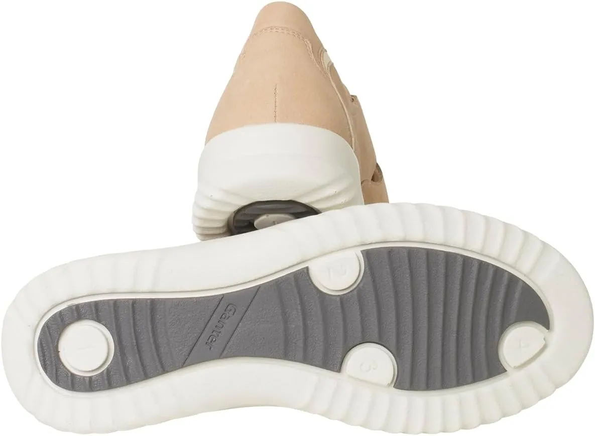Women's Low-Top Sneakers
