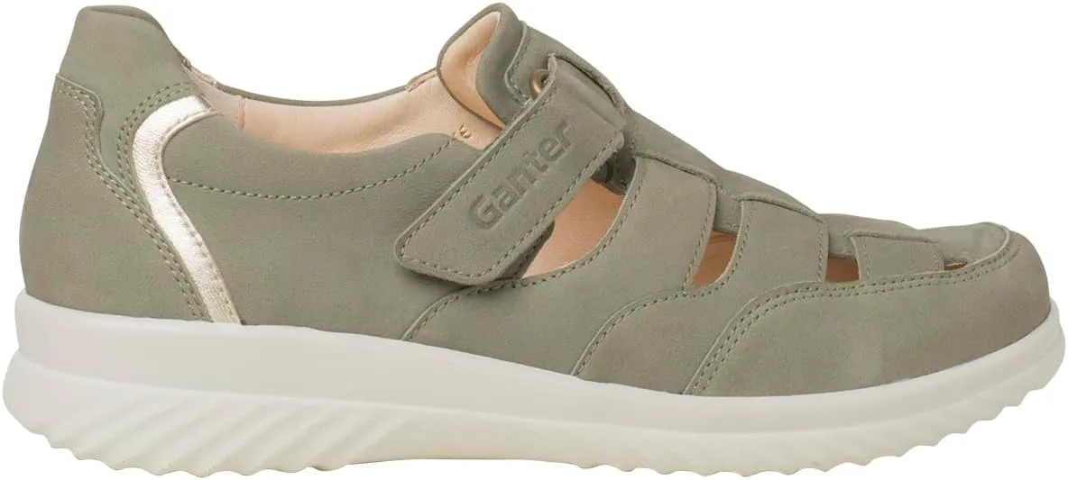 Women's Low-Top Sneakers