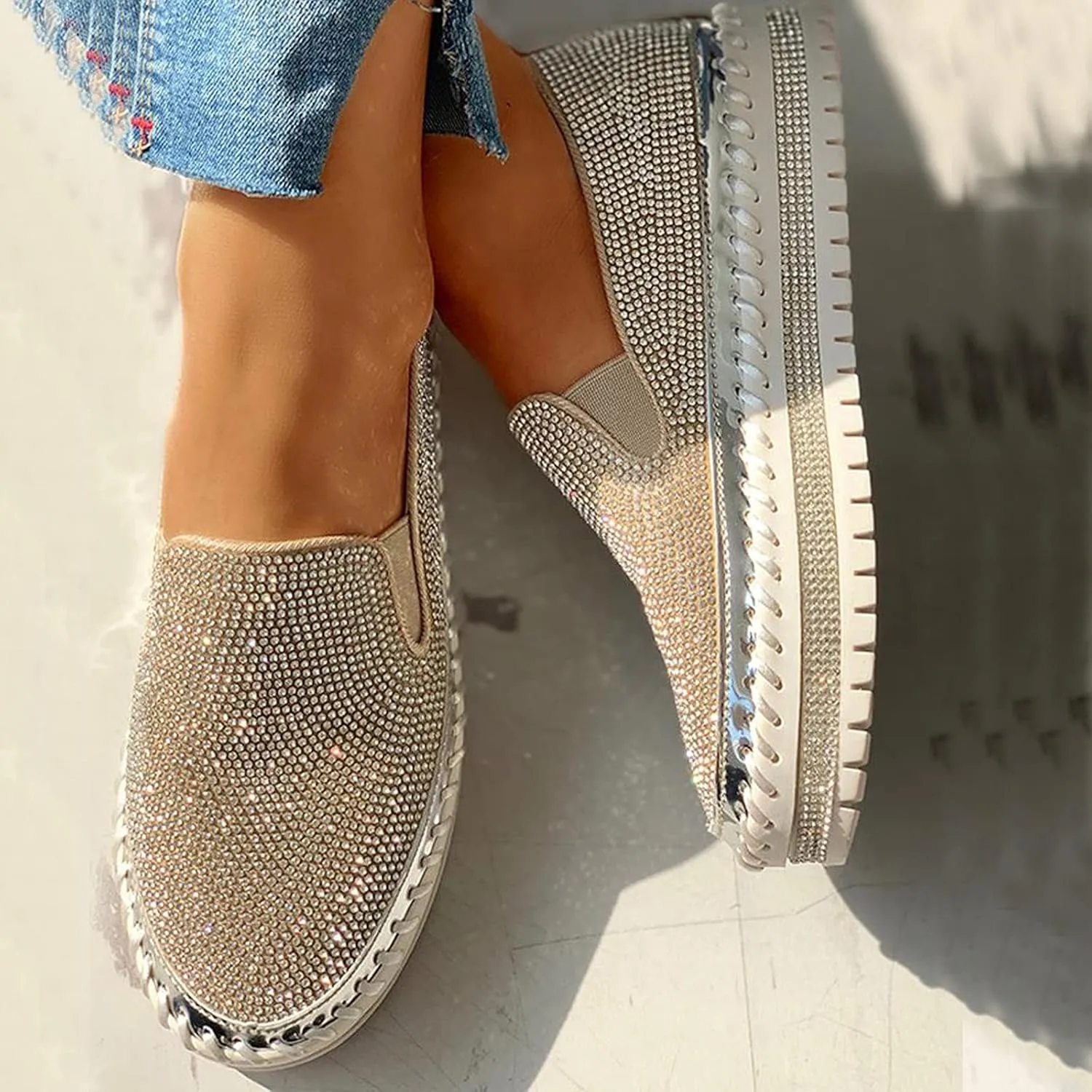 Women's Platform Slip-on Sneakers Round Toe Low Cut Thick Sole Slip On Rhinestones Shoes Flats Flat Skate Walking Shoes